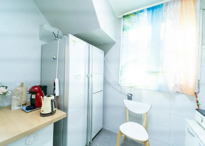 Casa Mira - Songdo Oceanfront House With Garden * Busan