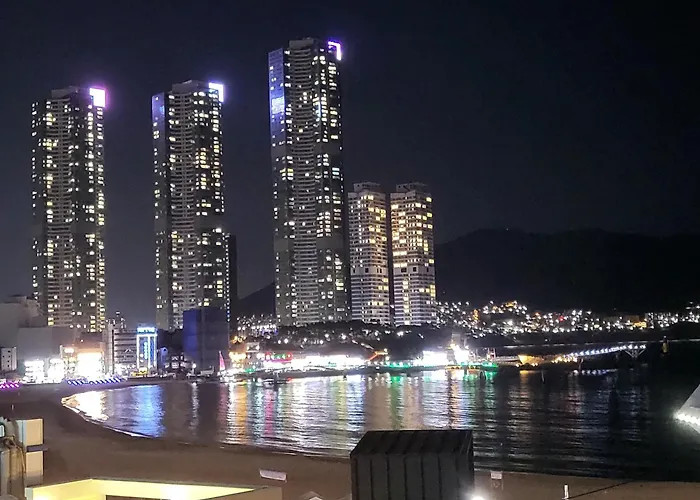 Casa Mira - Songdo Oceanfront House With Garden *